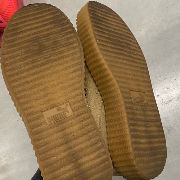 Authentic Fenty x Puma creepers - Picture 3 of 7